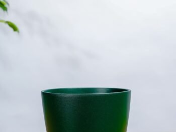 حوض  رخامي للنباتات متععد الالوان 13 سم  - زيتي