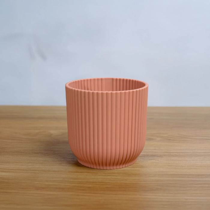 أصيص مخطط دائري متعدد الالوان 9 سم