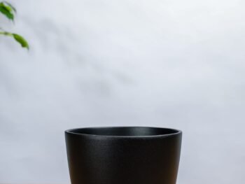 حوض  رخامي للنباتات متععد الالوان 13 سم  - اسود